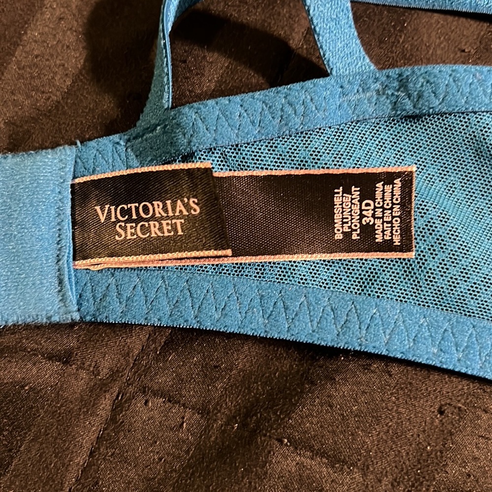 Victoria’s Secret Rhinestone push-up Bombshell Bra 34D - Picture 5 of 6